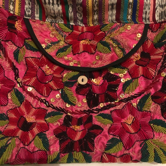 Crossbody Embroidered Purse - Picture 2 of 4